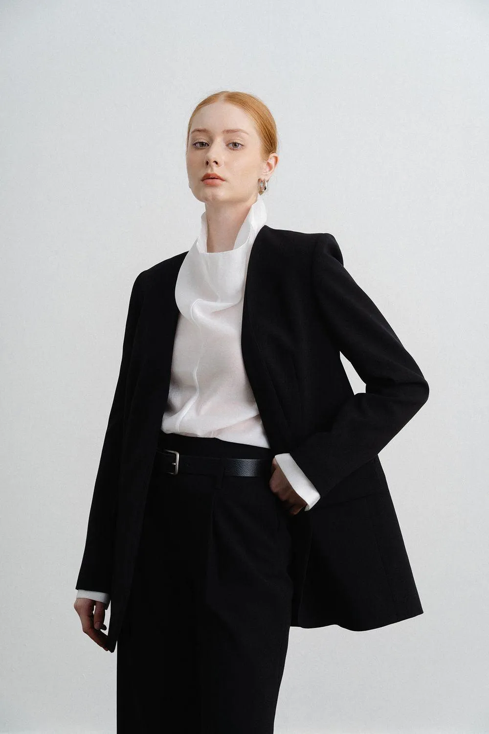 Avery Straight Long Sleeved Polycotton Blazer