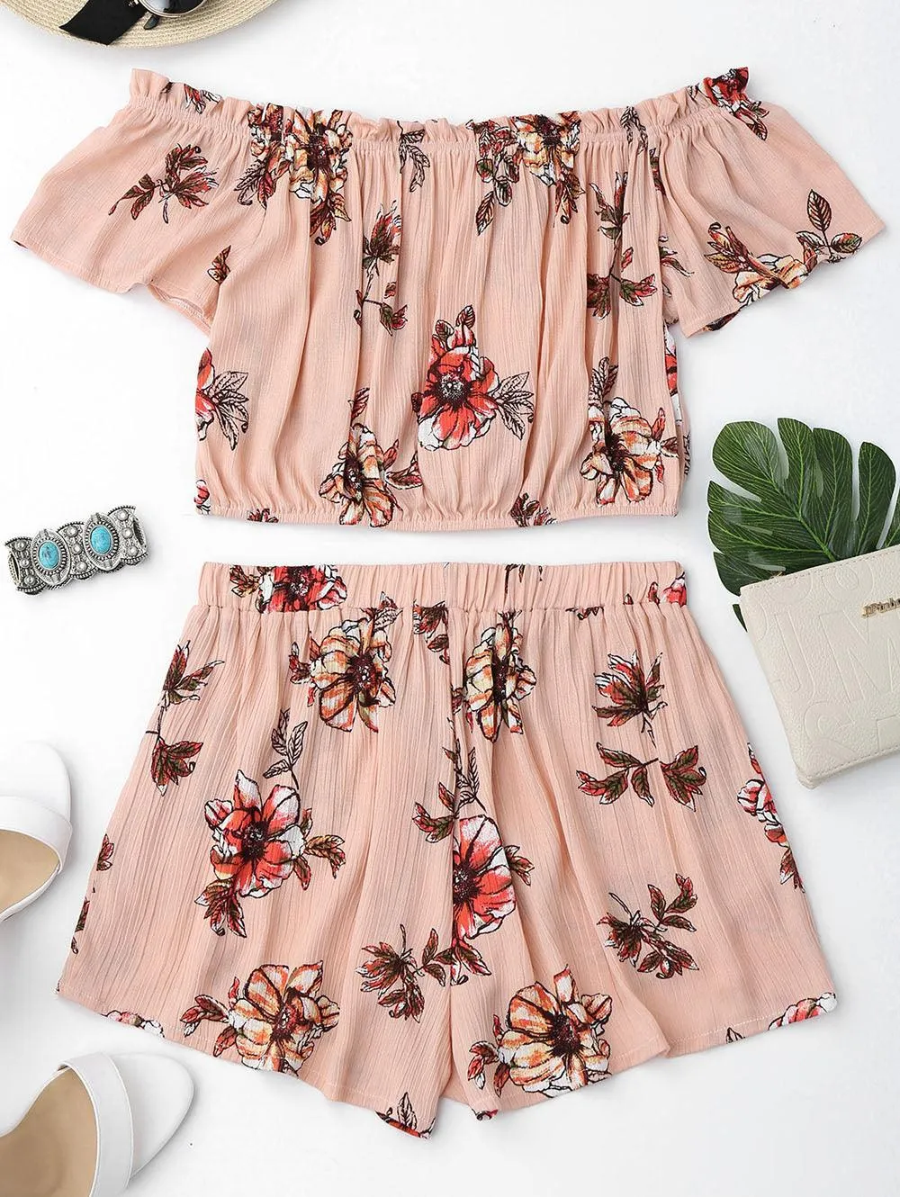 OFF-THE-SHOULDER TASSEL SHORTS SET